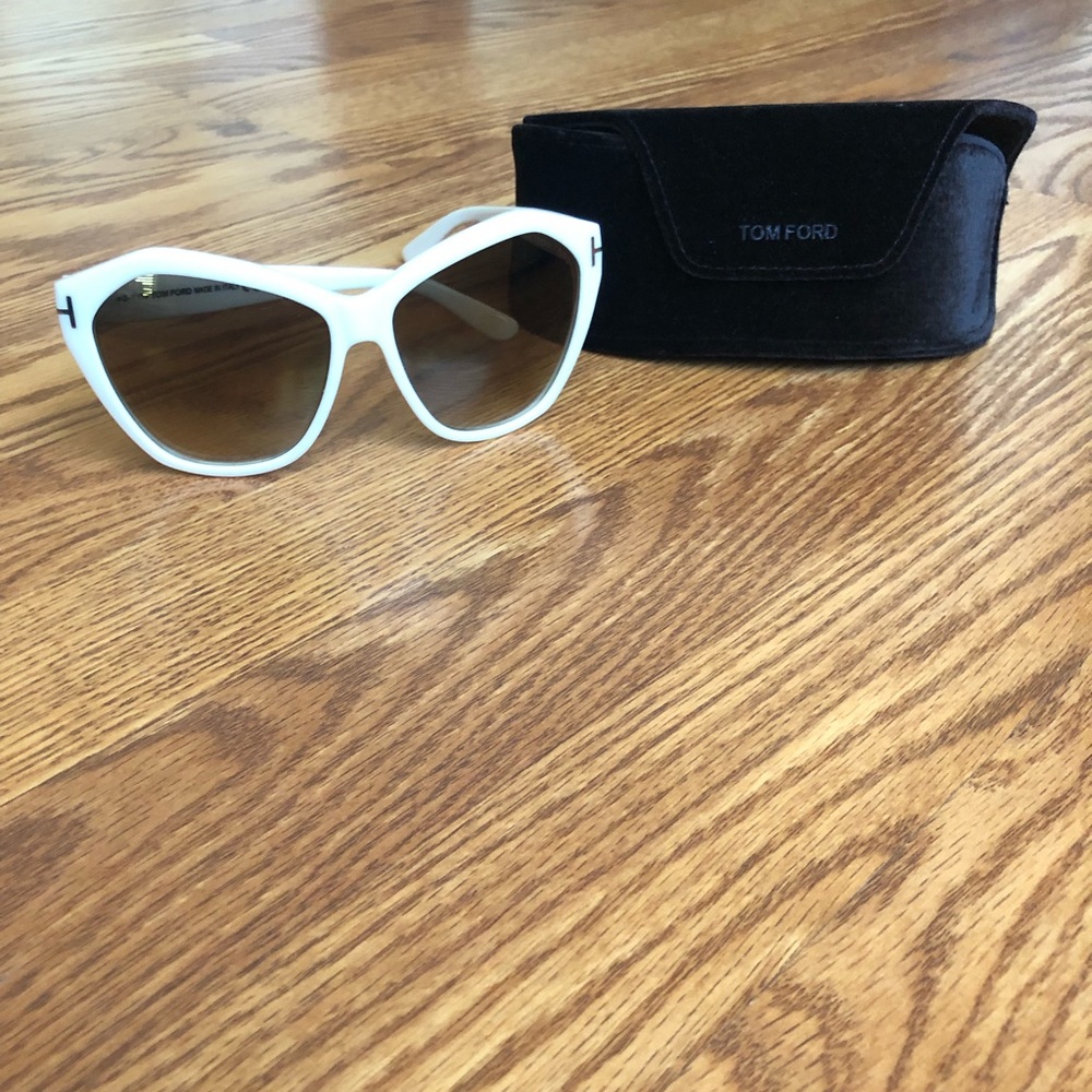 TOM FORD Angelina Sunglasses TF317 Off White